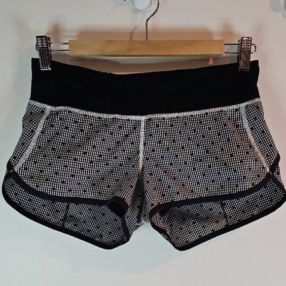 Lululemon Size 4 Black and White Athletic Shorts with Geometric Pattern - Picture 1 of 8
